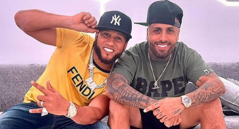 Nicky Jam y El Alfa presentan "Pkete"