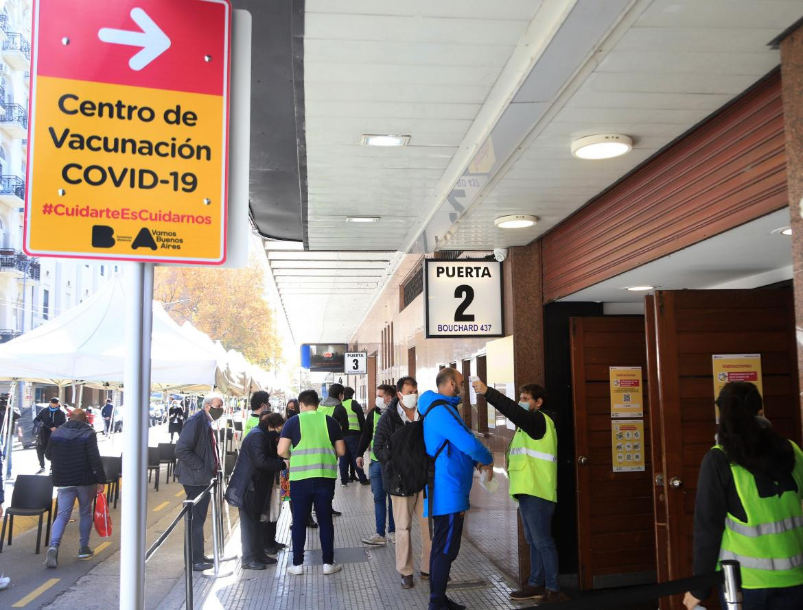 Coronavirus en Argentina, centro de vacunación, NA