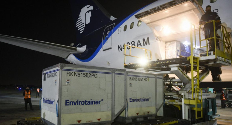 Vuelo de Aeroméxico con vacunas coronavirus