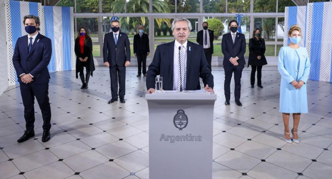 Alberto Fernández en el Día de la bandera 2020 en plena pandemia