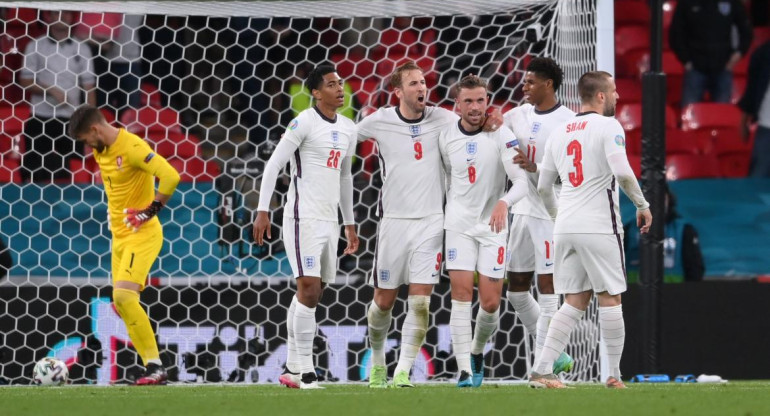 Festejo de Inglaterra ante República Checa por la Eurocopa, REUTERS