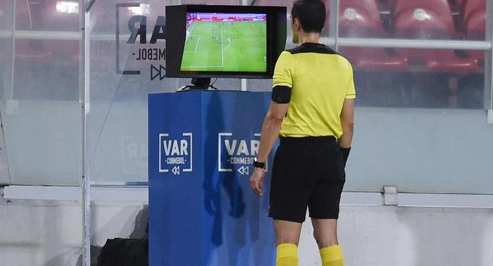 VAR, Copa Libertadores, Reuters