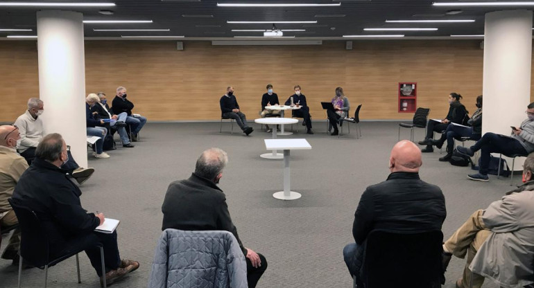 El Ministerio de Educación de la Ciudad cerró esta mañana un nuevo aumento a la paritaria docente, NA