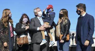 Alberto Fernández en acto de entrega de viviendas del Plan Procrear en Merlo, NA