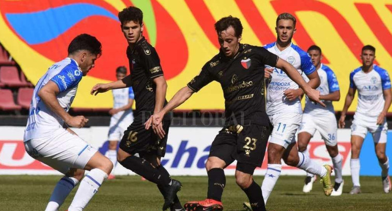 Colón vs Godoy Cruz, fútbol argentino, foto Twitter