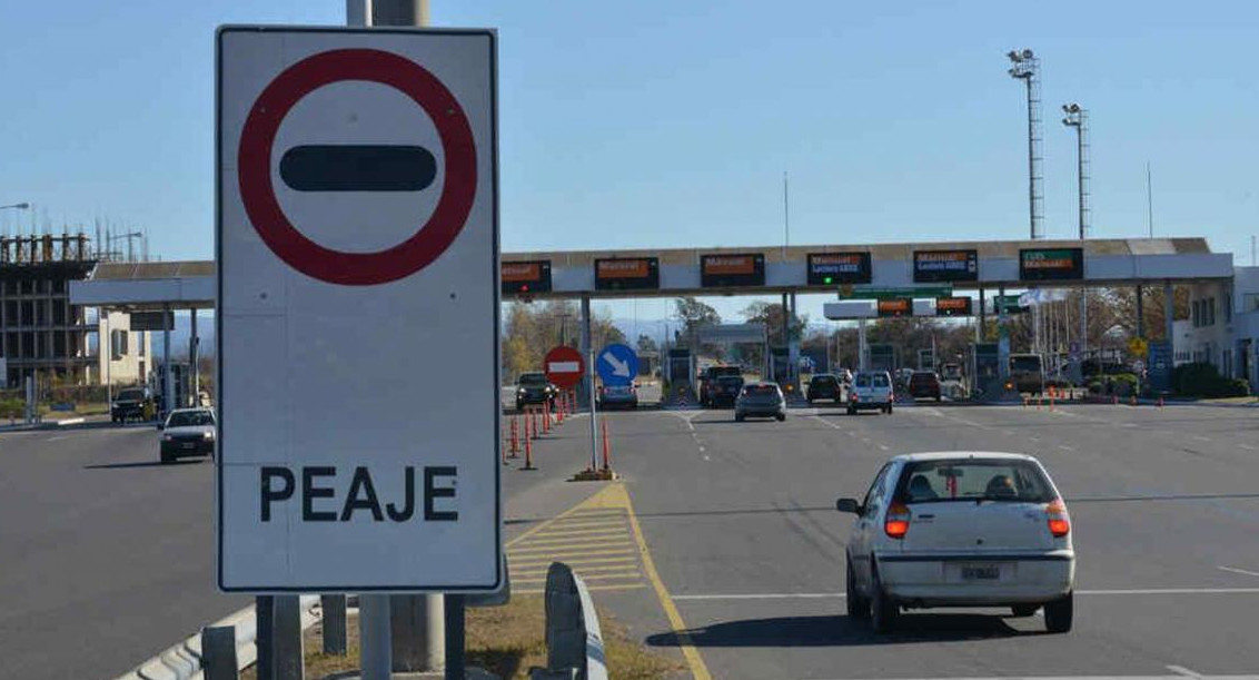 Autopista Panamericana y el Acceso Oeste, NA