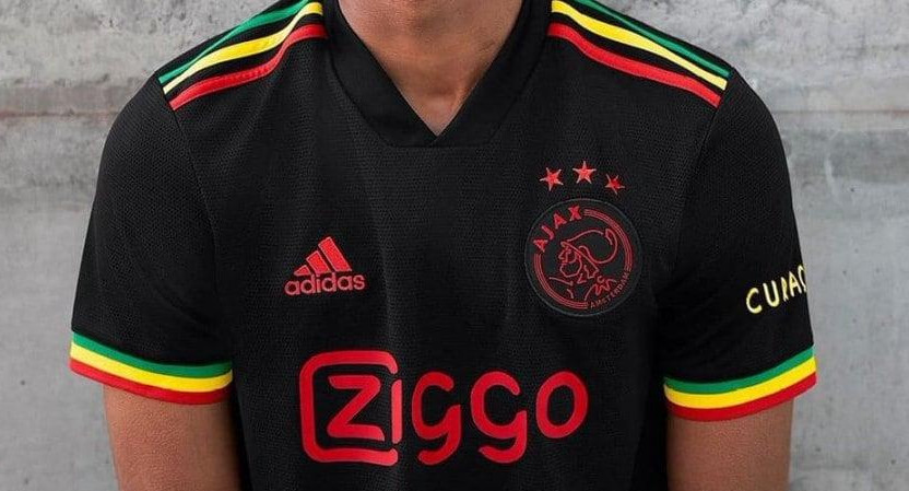 Camiseta del Ajax en homenaje a Bob Marley