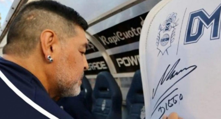 Firma de Diego Maradona