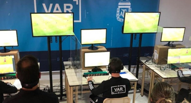 VAR, fútbol argentino