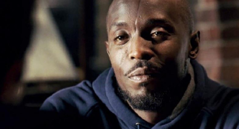 El actor Michael K. Williams en su mítico rol de Omar Little.