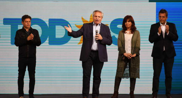 Alberto Fernández en el centro de campaña del Frente de Todos, NA