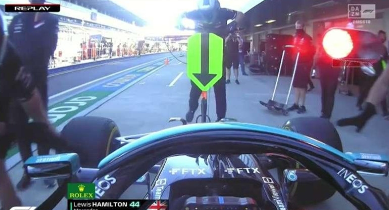 Accidente de Lewis Hamilton en boxes en el Gran Premio de Rusia