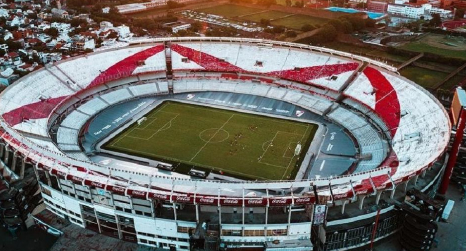 Evalúan clausurar la cancha de River