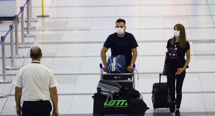 Aeropuerto Ezeiza, coronavirus en Argentina, Reuters