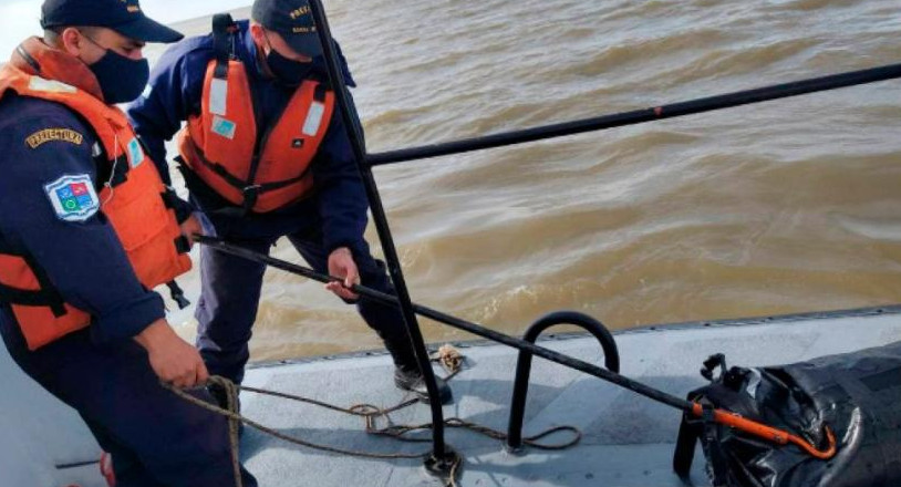 Detenidos en el Río de la Plata, NA