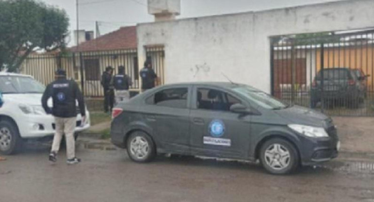 Indignante: se compró una casa con el dinero donado para tratar el cáncer de su hijo	