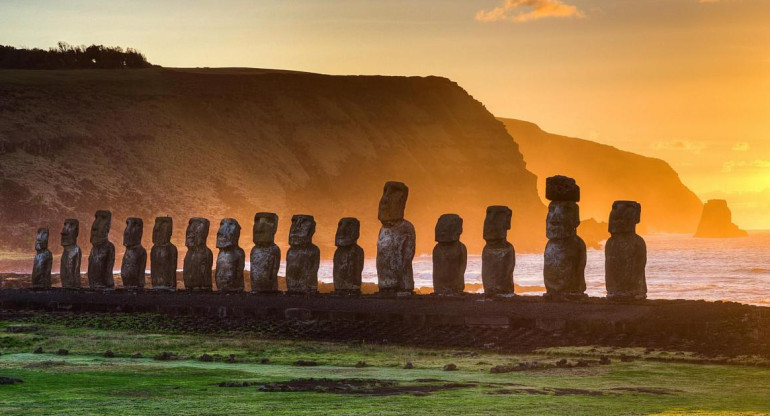 Chile reabrirá Isla de Pascua al turismo en febrero del próximo año	