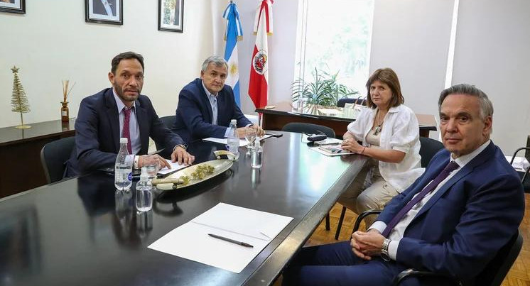 Maximiliano Ferraro, Gerardo Morales, Patricia Bullrich y Miguel Angel Pichetto, los presidentes de los partidos que integran JxC