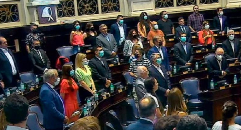 Inicio de la sesión en la Cámara de Diputados de la Provincia de Buenos Aires.