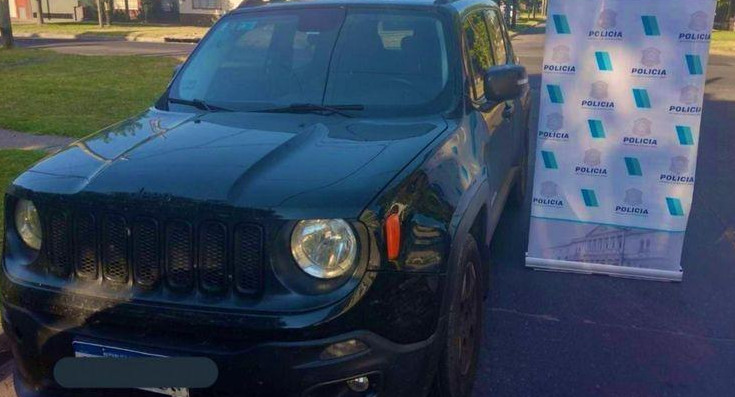 Camioneta robada por jugador de Dock Sud