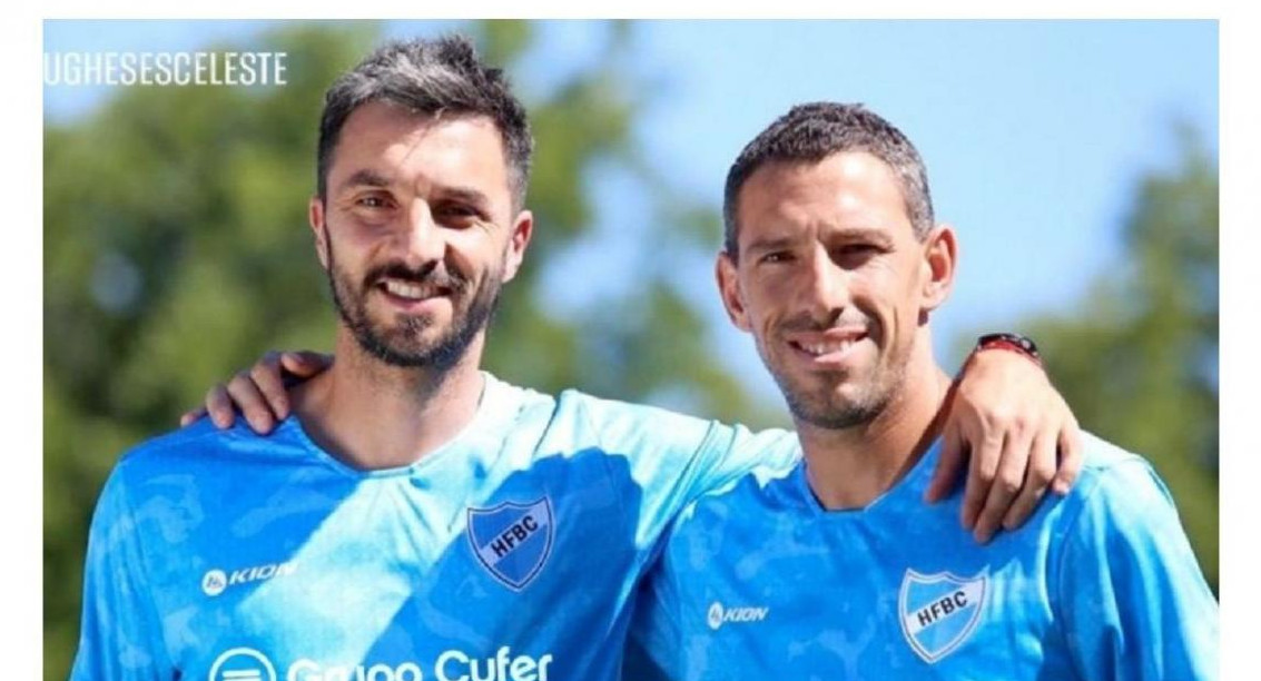 Ignacio Scocco y Maxi Rodríguez, Hughes Football Club.