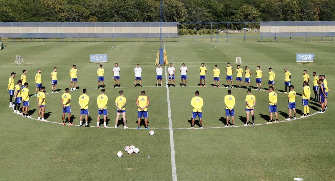 Minuto de silencio por la muerte de Roberto Digón, exdirigente de Boca Juniors.