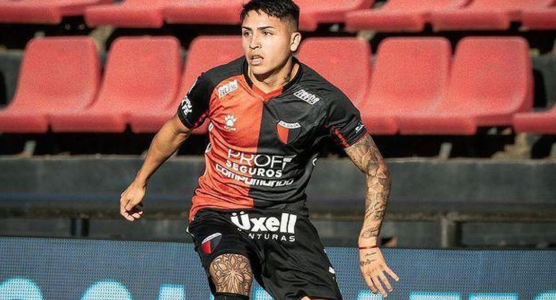 Facundo Farías, jugador de Colón