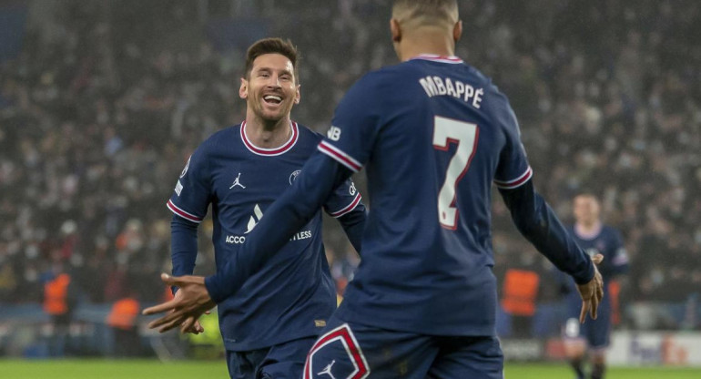 Mbappé y Lionel Messi, PSG, foto NA