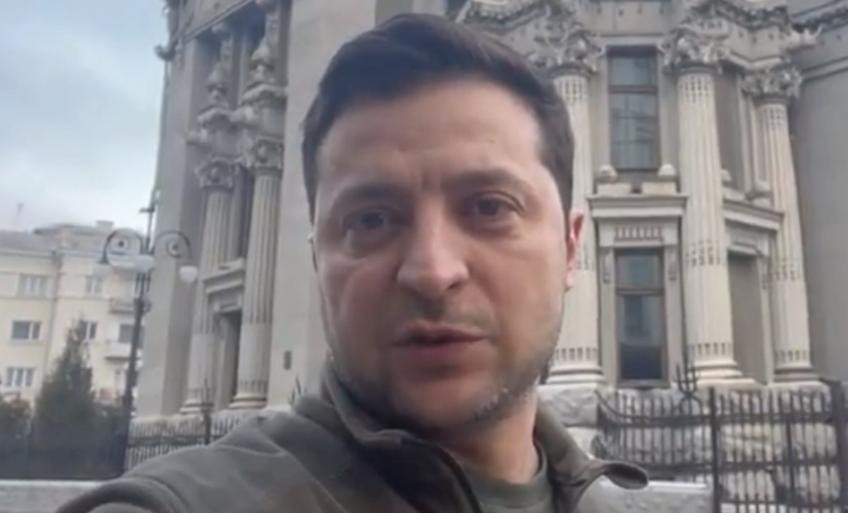 Volodímir Zelensky, presidente de Ucrania, desde las calles