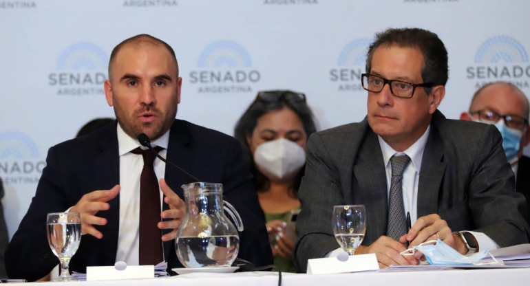 El ministro de economía, Martin Guzmán, durante su exposición en el Senado, NA