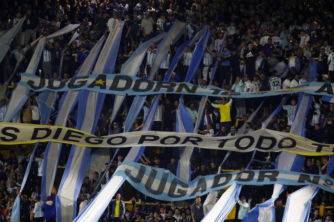 Hinchas en La Bombonera, Argentina vs Venezuela, Eliminatorias, Reuters