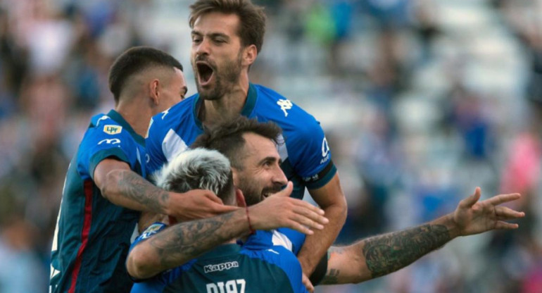 Festejo de Vélez Sarsfield, fútbol argentino, NA