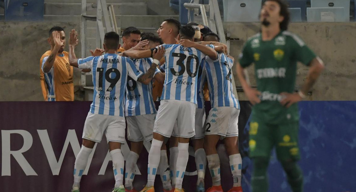 Copa Sudamericana, Cuiabá vs. Racing. Foto: AFP.