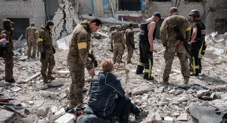 Conflicto Rusia-Ucrania, ciudad destruida, víctimas civiles, AFP