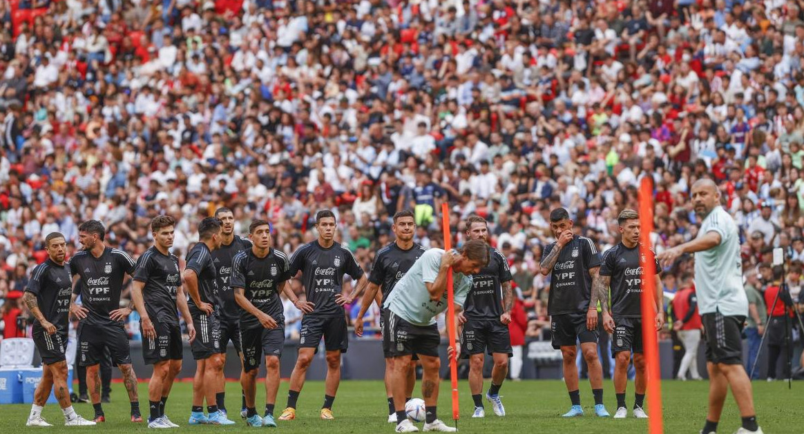 Entrenamiento de la Selección Argentina en Bilbao. Foto: EFE.