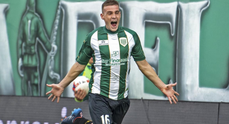 Liga Profesional de Fútbol, Banfield vs. Central Córdoba de Santiago del Estero. Foto: NA.