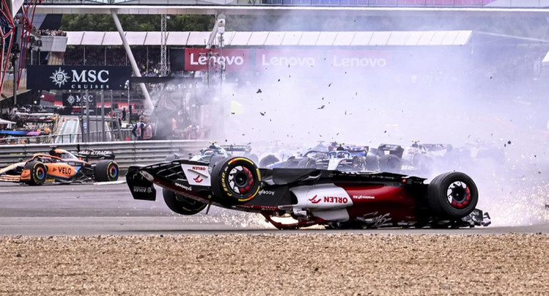 Accidente en el GP de Gran Bretaña,: Zhou Guanyu, Fórmula 1, EFE