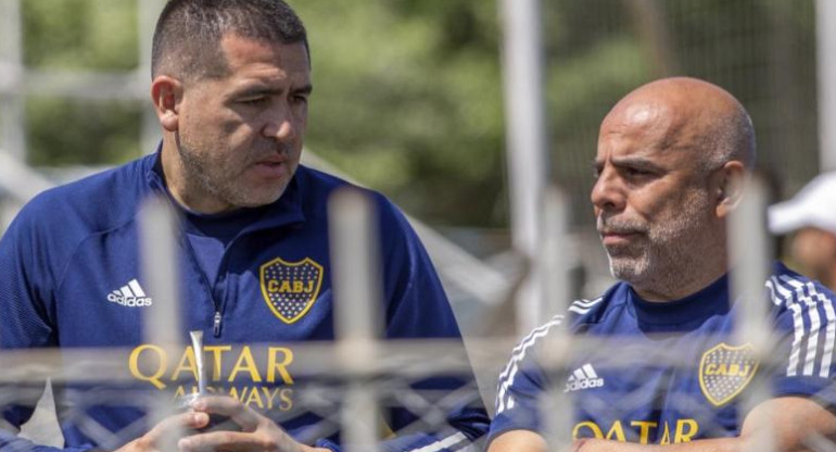 Juan Román Riquelme y Chicho Serna, Boca. Foto: NA.