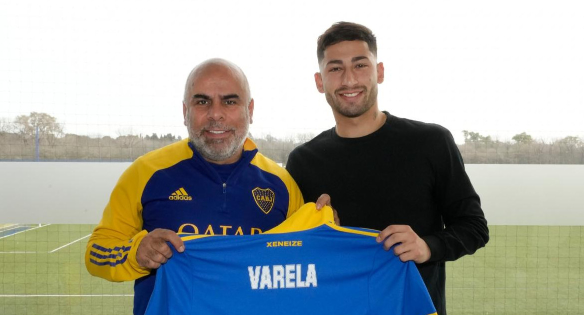 Renovación de contrato de Alan Varela con Boca. Foto: Boca Juniors oficial.