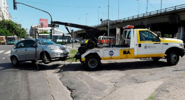 Acarreo de vehículos en CABA Foto NA