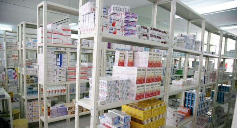 Farmacias en EEUU. Foto: EFE.