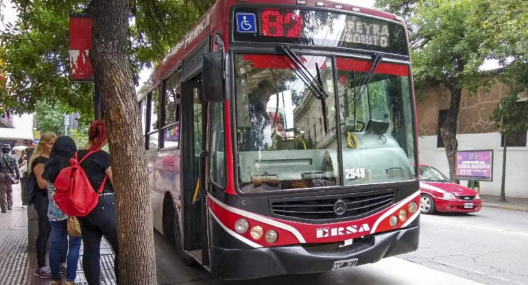 Colectivos, transporte público. Foto: NA.