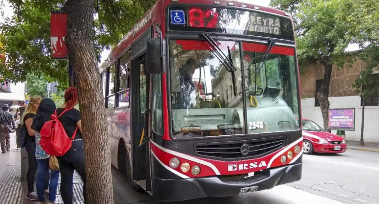 Colectivos, transporte público. Foto: NA.