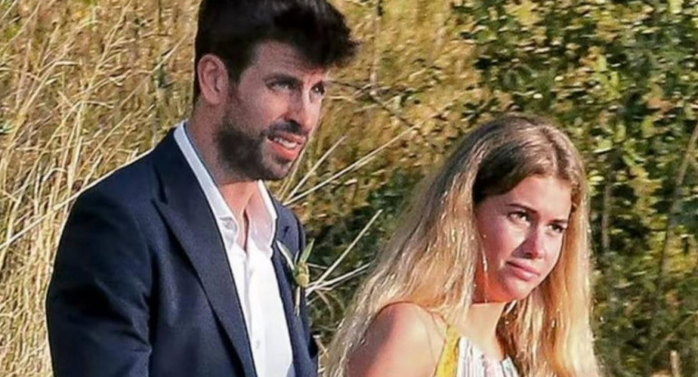 Clara y Gerard Piqué. Foto: Hola.com