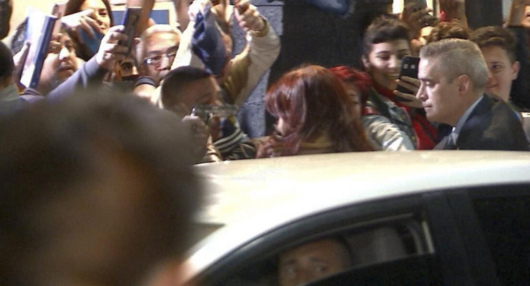 La escalofriante imagen del atentado a Cristina Kirchner. Foto: NA.