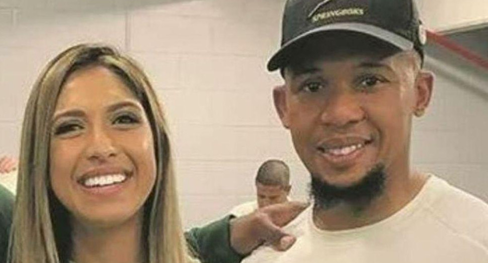 Escándalo en los Springboks: Elton Jantjies y la nutricionista Zeenat Simjee. Foto: NA.