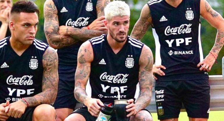 Rodrigo de Paul en un entrenamiento con la Selección. Foto: @RodrigodePaul