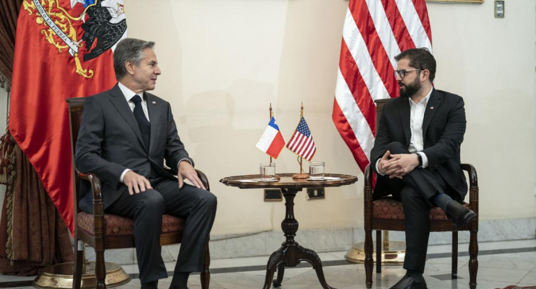 Gabriel Boric y Antony Blinken. Foto: EFE.