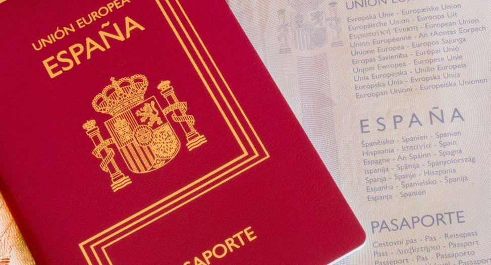 Pasaporte español.