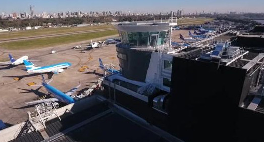 Aviones en el Aeroparque Internacional Jorge Newbery. Foto: Télam.